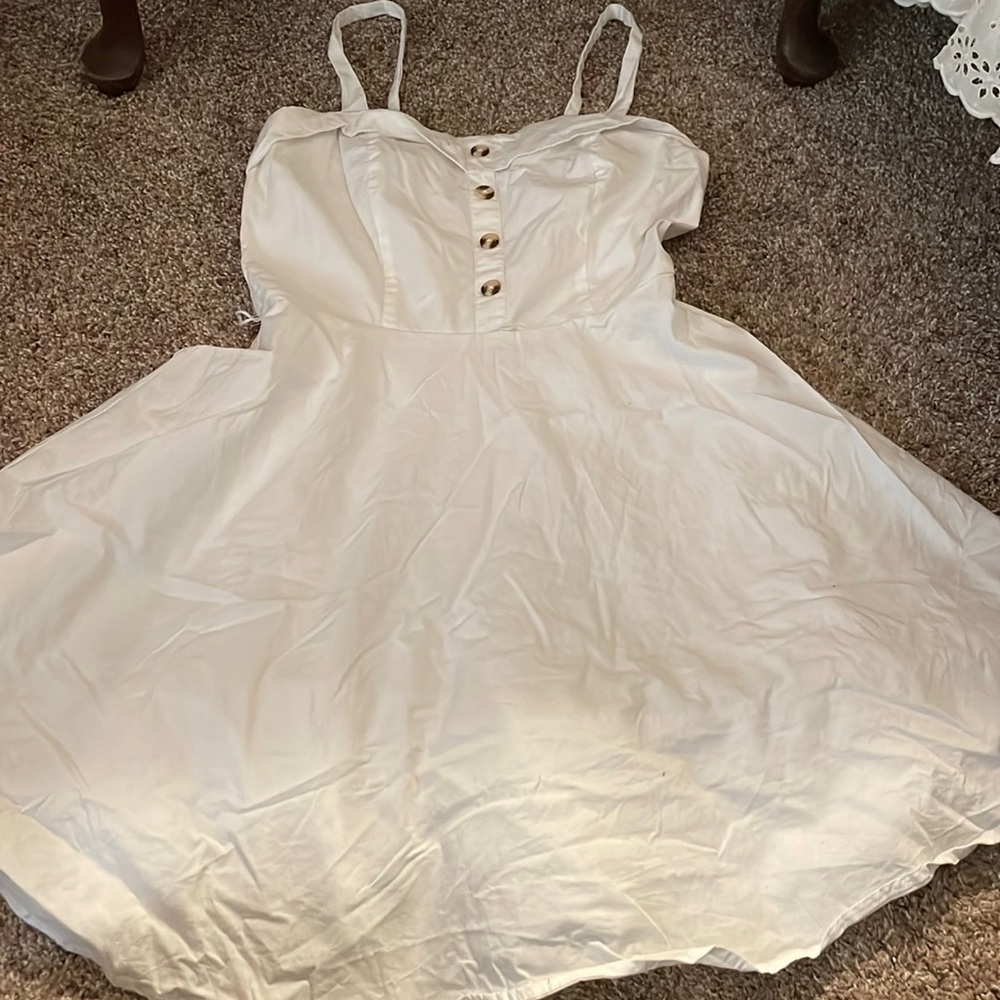 White dress with brown buttons Size: M Brand: Bailey Blue